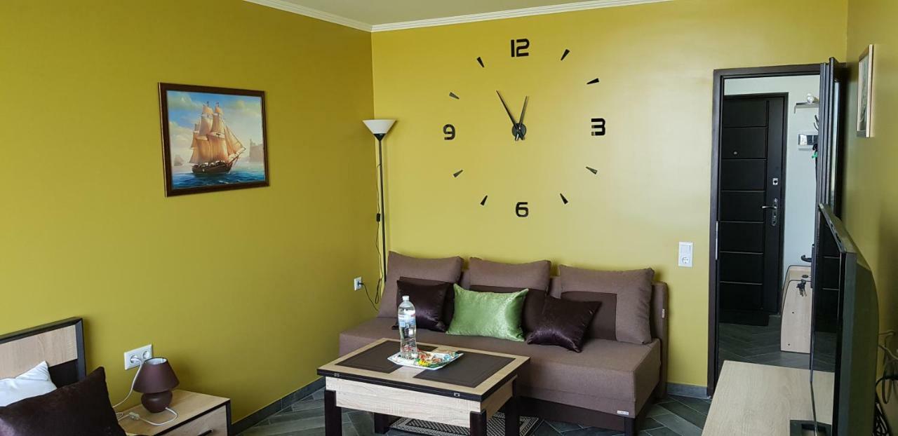 7 DAYS Apartments Апартаменты в Затоке Затока Экстерьер фото